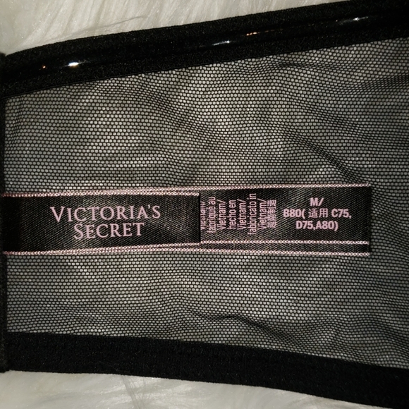 Victoria's Secret Very Sexy Bralette - Picture 4 of 6